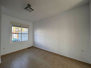 Casa adosada en venta en Pilas