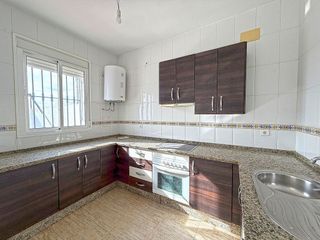 Casa adosada en venta en Pilas