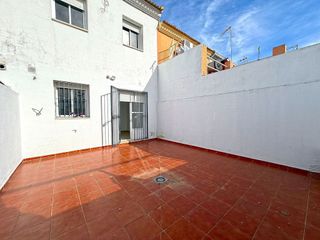 Casa adosada en venta en Pilas