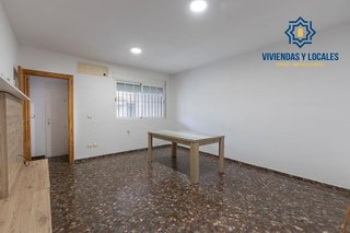 Casa adosada en venta en Maracena