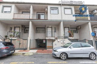 Casa adosada en venta en Maracena