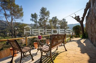 Chalet en venta en Torrelles de Llobregat