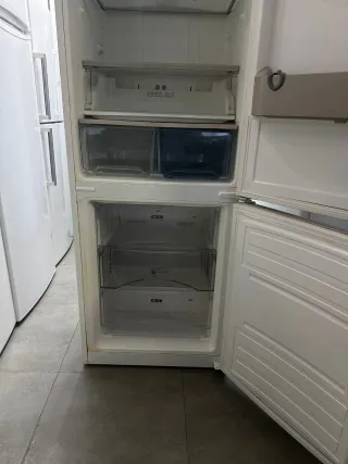 Nevera combi Edesa con garantía transporte