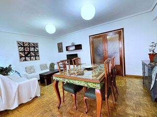 Piso en venta en Mercado en Alicante