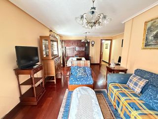 Piso en venta en Plaza España - Villa Pilar - Reyes Católicos - Vadillos en Burgos