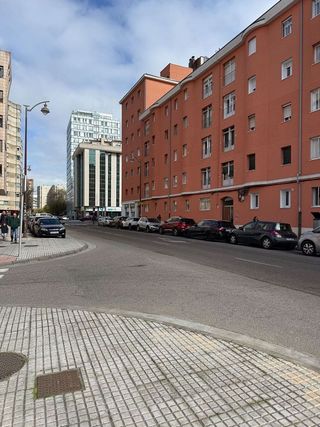 Piso en venta en Plaza España - Villa Pilar - Reyes Católicos - Vadillos en Burgos