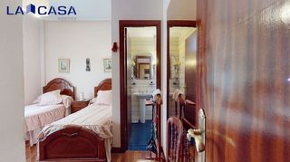 Piso en venta en San Pedro de Deusto-La Ribera en Bilbao