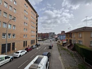 Piso en venta en San Mamés - La Palomera en León