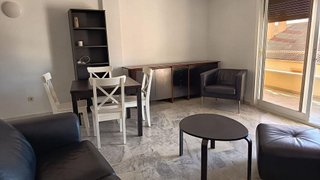 Piso en venta en La Carihuela en Torremolinos