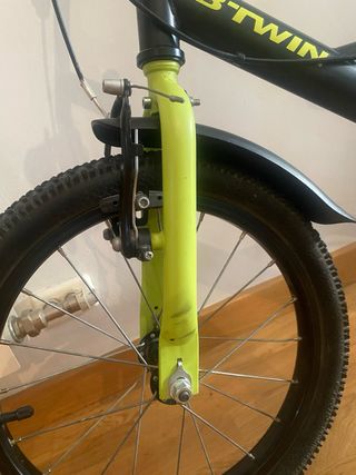 Bicicleta 16 BTWIN Negra y Amarilla