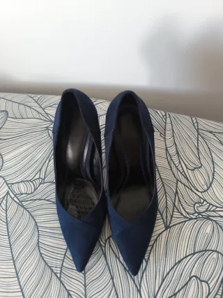 Zapatos de tacón azul