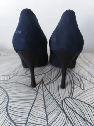 Zapatos de tacón azul