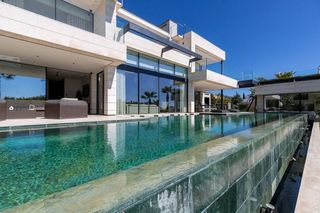 Chalet en alquiler en Nagüeles Alto en Marbella