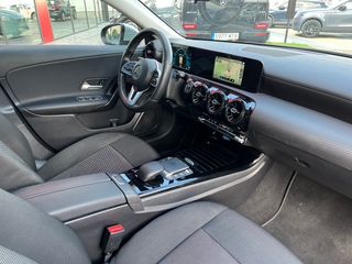 Mercedes-Benz Clase A 180d 2022