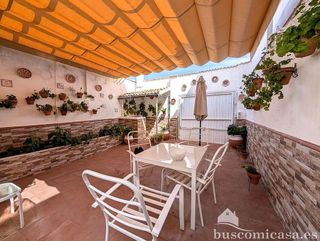 Chalet en venta en Linares