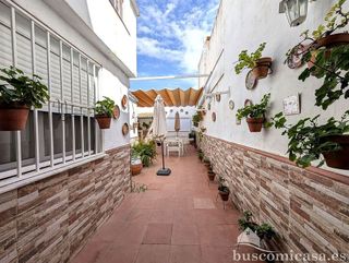 Chalet en venta en Linares