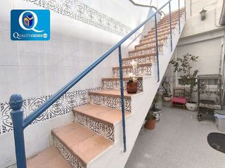 Casa en venta en Campoamor en Alicante
