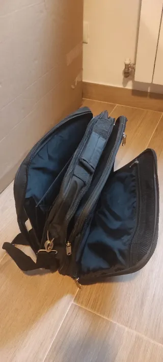 Mochila portátil negra