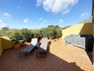 Casa adosada en venta en Nagüeles Alto en Marbella