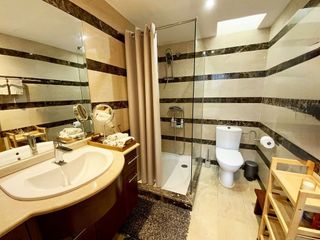 Casa adosada en venta en Nagüeles Alto en Marbella