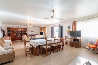 Chalet en venta en Sanlúcar la Mayor