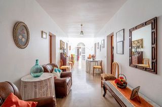 Chalet en venta en Sanlúcar la Mayor