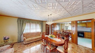 Chalet en venta en La Roureda en Viladecans