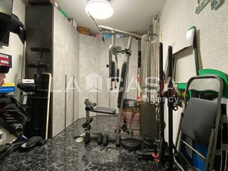 Piso en venta en El Raval - Safaretjos en Santa Coloma de Gramanet