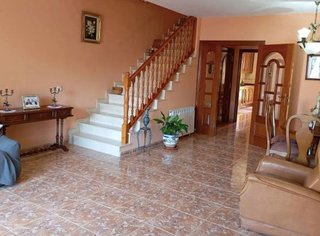 Casa adosada en venta en Santa Maria-Eixample-Sud Sumella en Cubelles