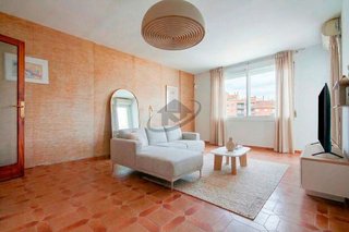 Piso en venta en Badia del Vallès