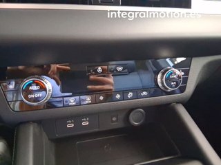 Mitsubishi Outlander PHEV Kaiteki 4WD