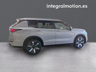 Mitsubishi Outlander PHEV Kaiteki 4WD