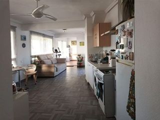 Piso en venta en Vistahermosa en Alicante