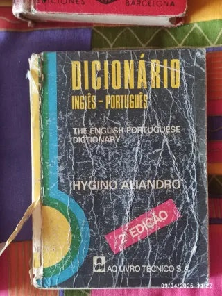 Diccionarios Inglés, francés, portugués, español.