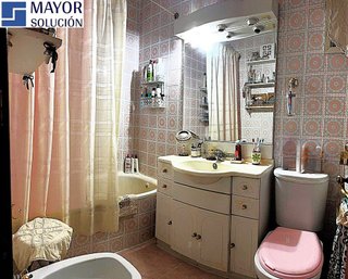 Piso en venta en El Plantinar - Felipe II - Tiro de Línea en Sevilla