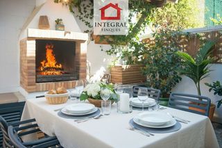 Casa adosada en venta en Centre-El Pedró en Palamós