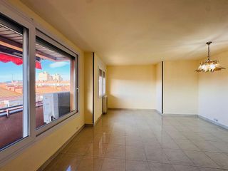 Piso en venta en Eixample Nord – La Devesa en Girona