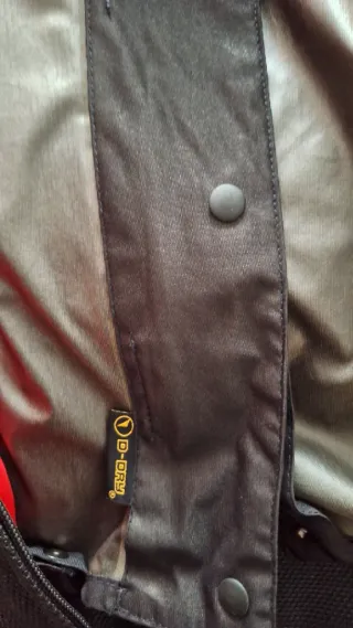 Chaqueta Moto Dainese Negra y Roja