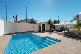 Chalet en venta en Zona Pueblo en Pilar de la Horadada