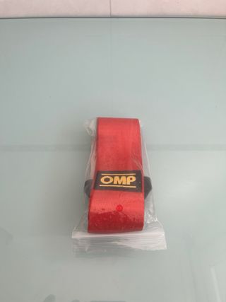 Correa de remolque OMP roja