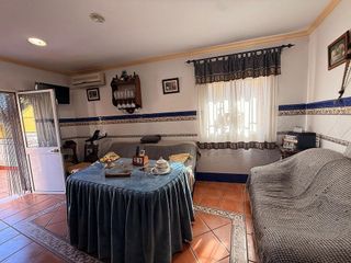 Chalet en venta en Zona Fuentemora en Antequera