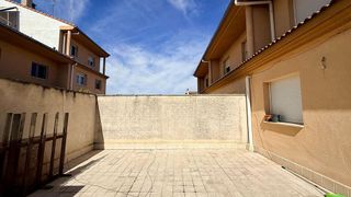 Casa adosada en venta en Cuéllar