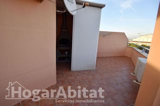 Casa adosada en venta en Onda