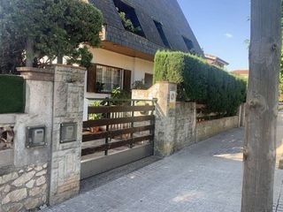 Chalet en venta en Cervelló