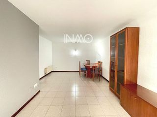 Piso en venta en Zona Mercat en Rubí