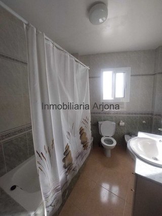 Casa adosada en venta en Lucena