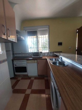 Casa adosada en venta en Lucena
