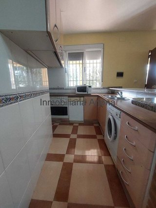 Casa adosada en venta en Lucena