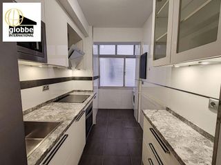 Piso en venta en Parque Ayala - Jardín de la Abadía - Huelín en Málaga