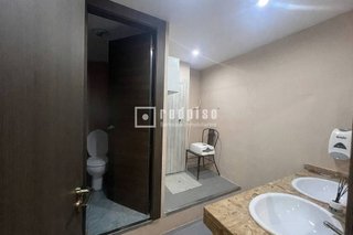 Local comercial en venta en El Bajondillo en Torremolinos